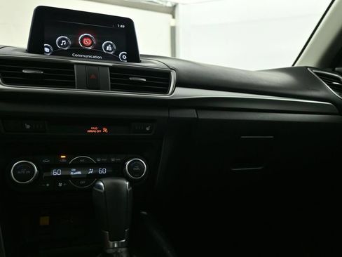 Used 2018 MAZDA MAZDA3 Touring FWD image 18