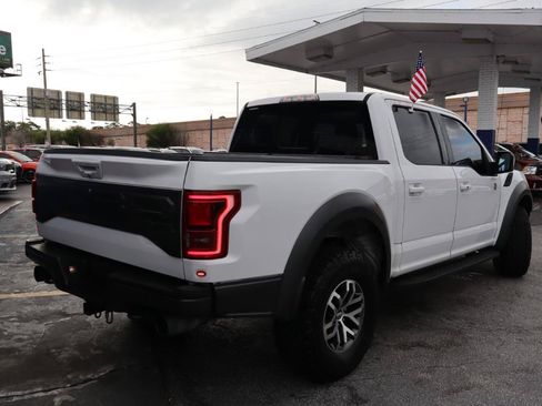 Used 2018 Ford F150 Raptor w/ Equipment Group 802A Luxury AWD/4WD image 3