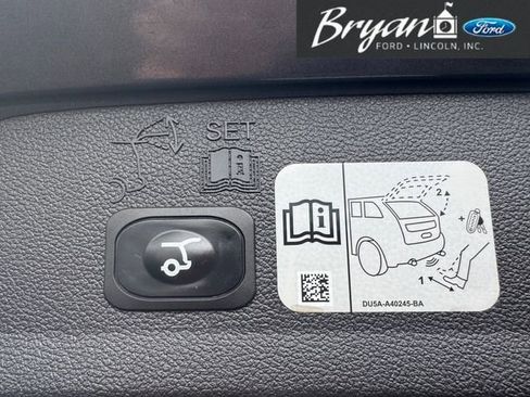 Used 2018 Ford Escape Titanium image 15