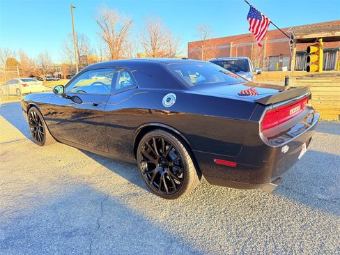 Used 2010 Dodge Challenger SRT8 w/ SRT Option Group II image 3