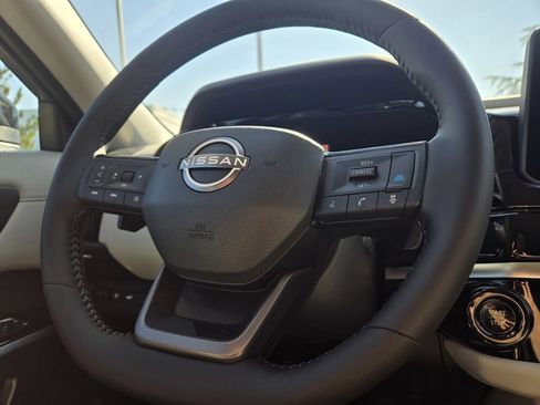 New 2026 Nissan Pathfinder SL AWD/4WD image 13