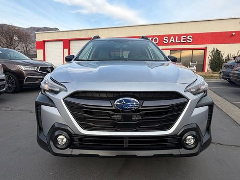 Used 2024 Subaru Outback Premium image 9