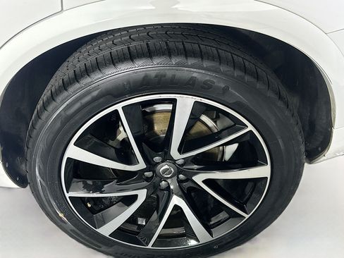 Used 2018 Volvo XC90 T6 Inscription w/ Convenience Package AWD/4WD image 11