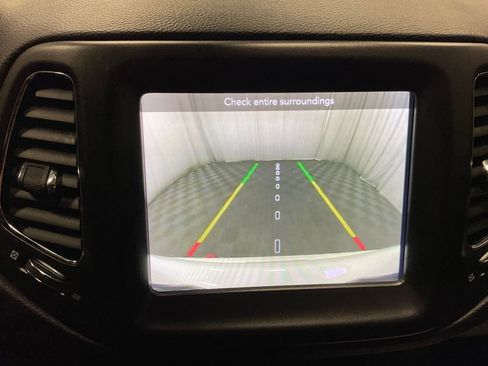 Used 2020 Jeep Compass Trailhawk AWD/4WD image 27