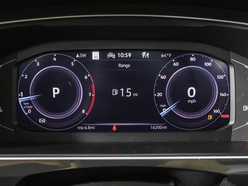 Used 2024 Volkswagen Tiguan SEL R-Line image 29