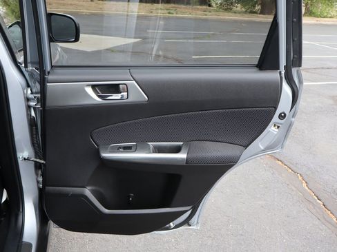 Used 2012 Subaru Forester 2.5X Premium w/ All-Weather Pkg AWD/4WD image 25