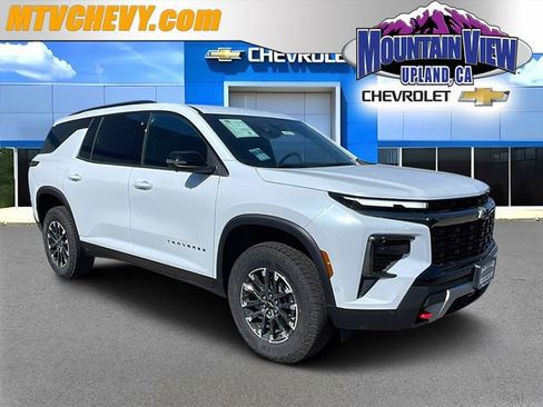 New 2026 Chevrolet Traverse Z71 w/ Enhanced Driving Package image 1