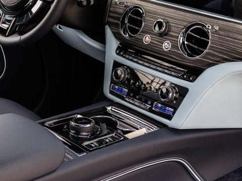 Used 2025 Rolls-Royce Spectre w/ Leather Finishing Pack AWD/4WD image 52