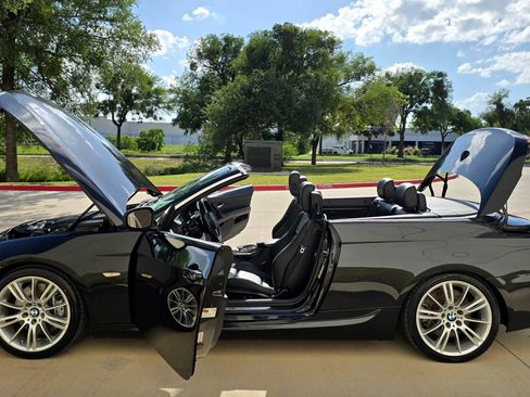 Used 2013 BMW 335i Convertible RWD image 18