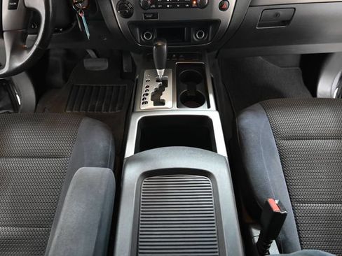 Used 2015 Nissan Armada SV AWD/4WD image 31