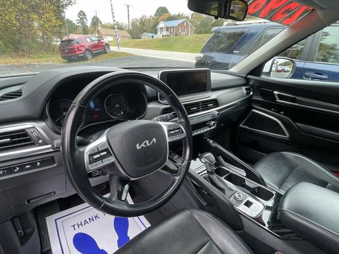 Used 2022 Kia Telluride S image 18