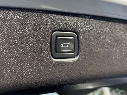 Used 2024 Chevrolet Blazer LT w/ Convenience Package image 18