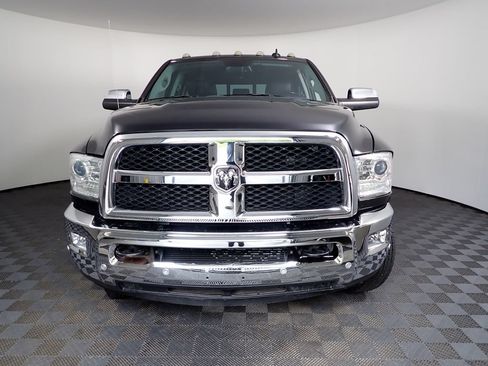 Used 2018 RAM 3500 Laramie AWD/4WD image 11