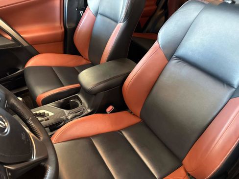 Used 2013 Toyota RAV4 Limited image 21