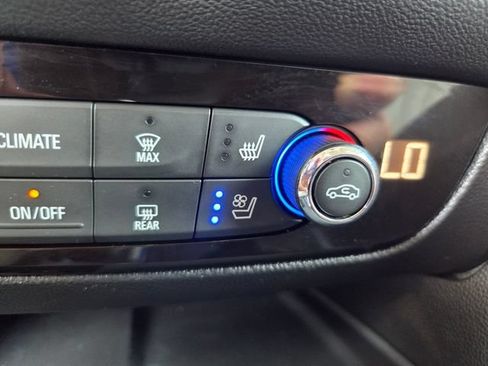 Used 2018 Buick Enclave Premium FWD image 25