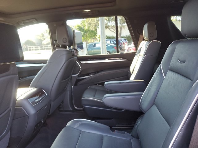Certified 2025 Cadillac Escalade Sport w/ Touring Package AWD/4WD image 14