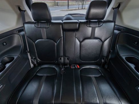 Used 2023 Honda Pilot EX-L image 16