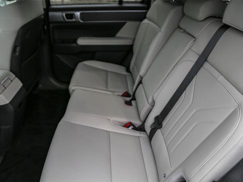 Certified 2026 Hyundai Santa Fe SEL image 17