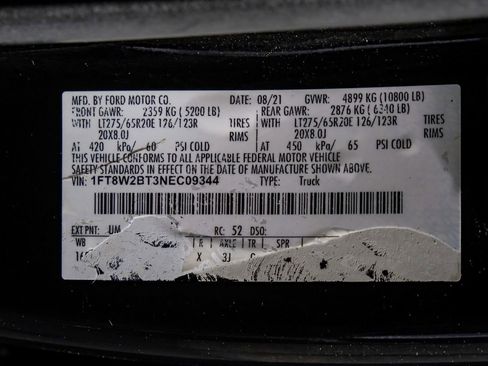 Used 2022 Ford F250 Platinum w/ FX4 Off-Road Package image 65