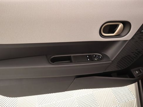 New 2025 MINI Cooper 2-Door Hardtop image 15