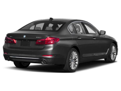 Used 2019 BMW 530i w/ Convenience Package RWD image 5