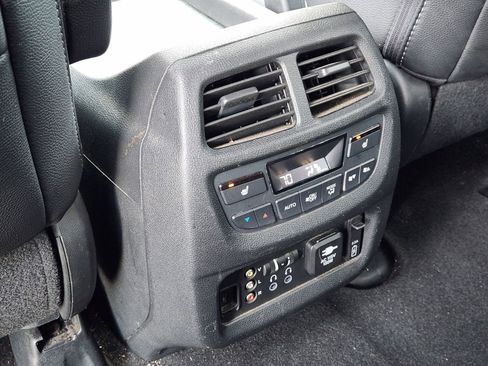 Used 2017 Honda Pilot Elite image 34