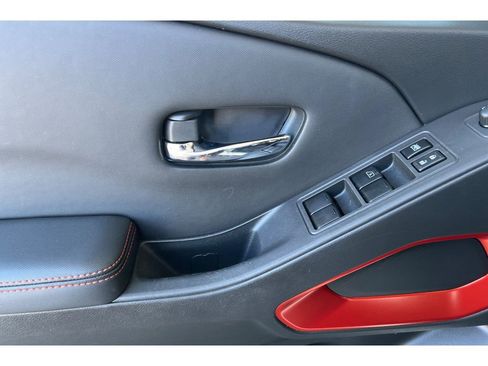 Used 2023 Nissan Frontier PRO-4X w/ Pro-4X Premium Package image 13