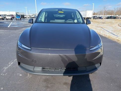 Used 2026 Tesla Model Y 2WD image 12