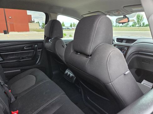 Used 2015 Chevrolet Traverse LT AWD/4WD image 37
