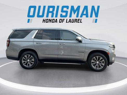 Used 2023 Chevrolet Tahoe LT w/ Luxury Package AWD/4WD image 9