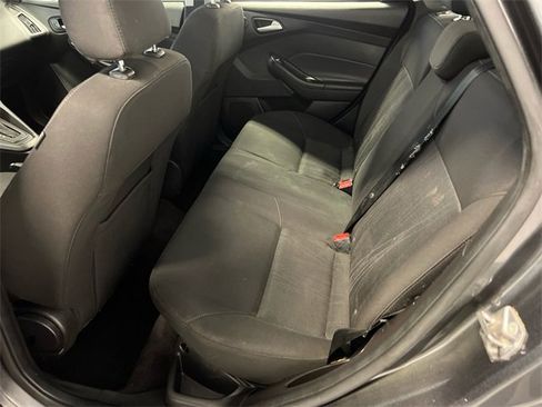Used 2017 Ford Focus SEL w/ Cold Weather Package image 16