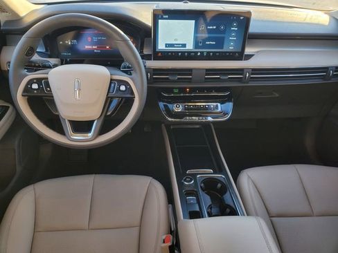 Certified 2024 Lincoln Corsair AWD w/ Equipment Group 101A image 23