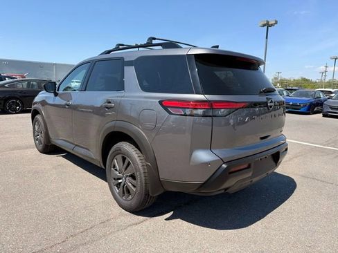 New 2026 Nissan Pathfinder SV image 7