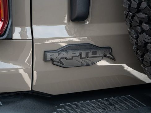 Used 2025 Ford Bronco Raptor AWD/4WD image 19