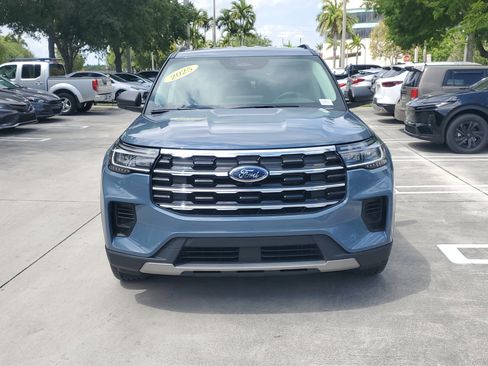 Used 2025 Ford Explorer Active RWD image 8