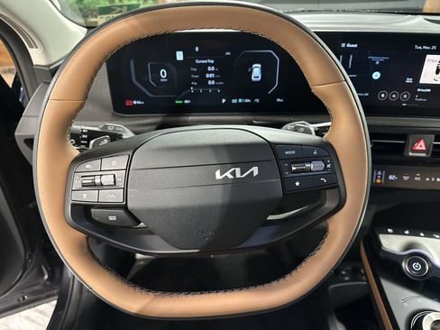 New 2025 Kia EV6 Wind image 22