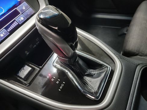 Used 2020 Subaru Outback Premium image 26