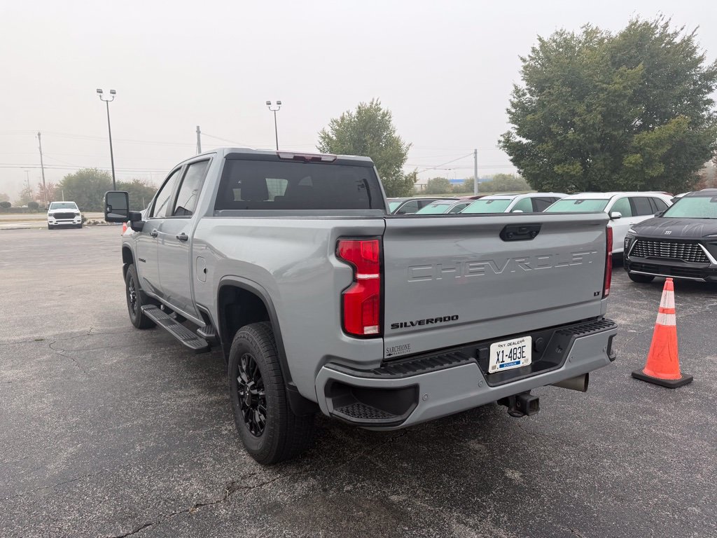 Used 2024 Chevrolet Silverado 3500 LT w/ Z71 Sport Edition AWD/4WD image 4