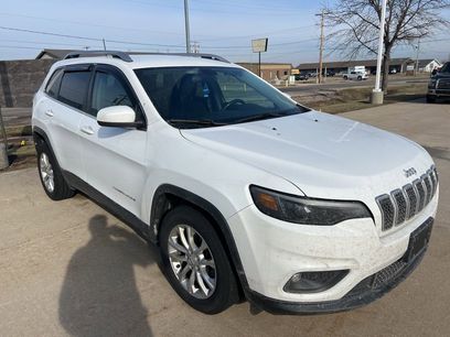 Used 2019 Jeep Cherokee Latitude w/ Cold Weather Group