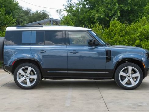 New 2026 Land Rover Defender 110 X-Dynamic SE AWD/4WD image 10
