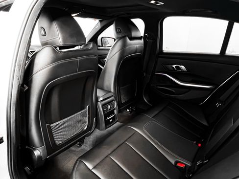 Used 2022 BMW 330i Sedan w/ Driving Assistance Package image 19