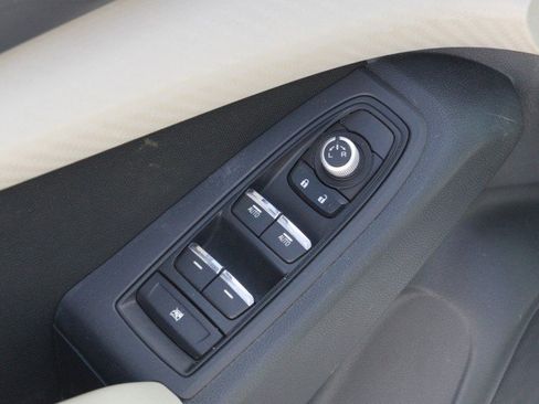 Used 2019 Subaru Ascent Premium AWD/4WD image 12