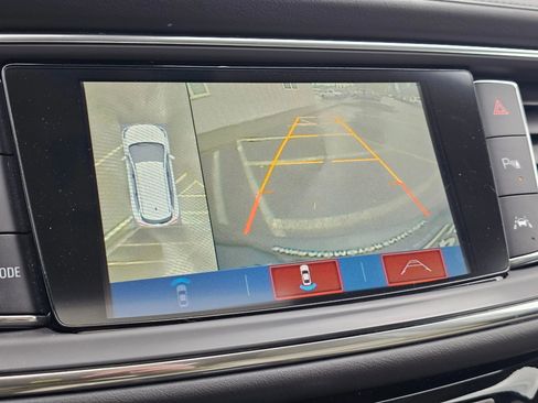 Used 2019 Buick Enclave Premium image 36