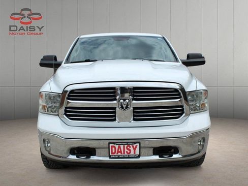Used 2015 RAM 1500 Lone Star AWD/4WD image 2