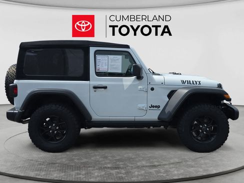 Used 2024 Jeep Wrangler Sport AWD/4WD image 6