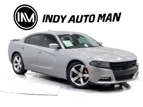 Used 2016 Dodge Charger R/T w/ Navigation & Travel Group RWD image 2