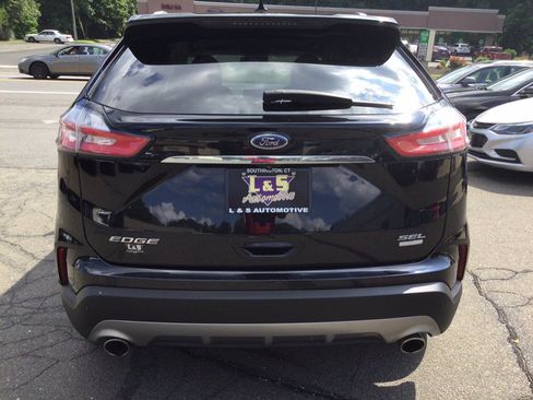 Used 2019 Ford Edge SEL w/ Equipment Group 201A AWD/4WD image 9