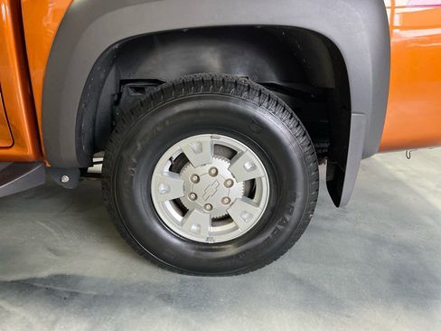 Used 2005 Chevrolet Colorado LS image 17