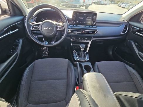 Used 2023 Kia Seltos S image 13