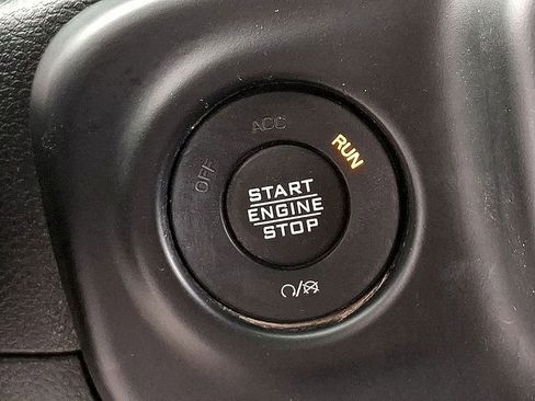 Used 2021 Jeep Wrangler Sport AWD/4WD image 22